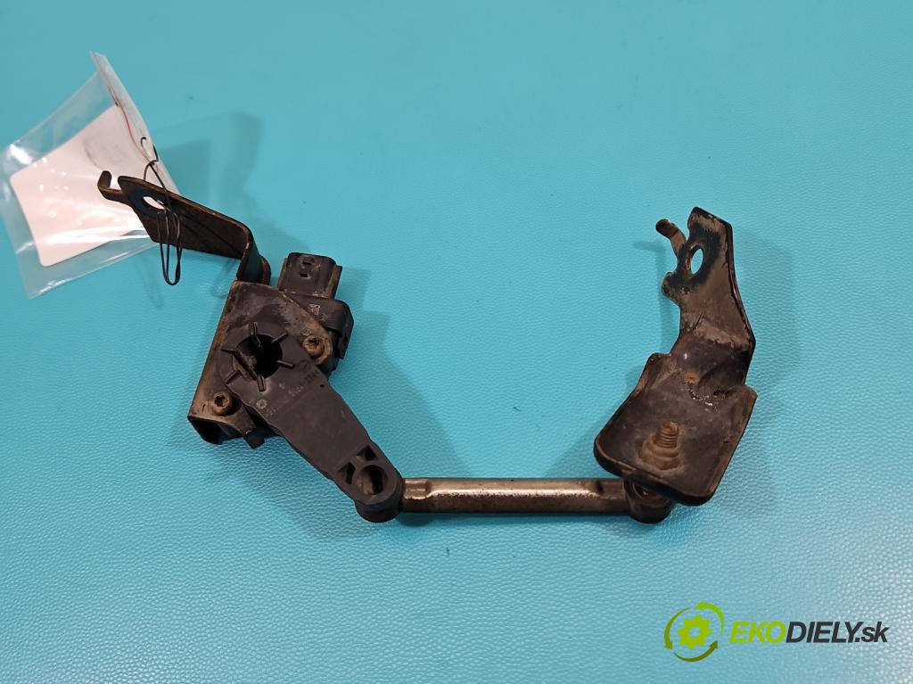 Nissan Qashqai II J11 2013-2021 1.2 T 116 HP manual 85 kW 1197 cm3 5- snímač nastavenia xenon 53812-4BA0A (Snímač)