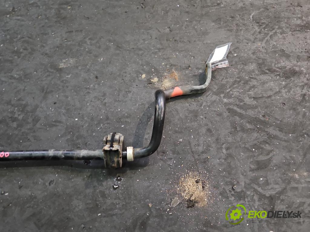 Nissan Qashqai II J11 2013-2021 1.2 T 116 HP manual 85 kW 1197 cm3 5- tyč stabilizatora  (Stabilizátor predný)