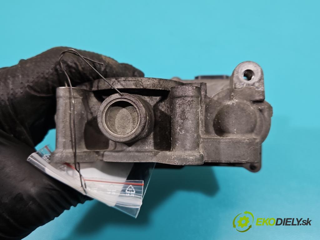 Dacia Sandero II 2012-2020 0.9 Tce 90 HP manual 66 kW 898 cm3 5- klapka 161206038R (Škrtiaca klapka)