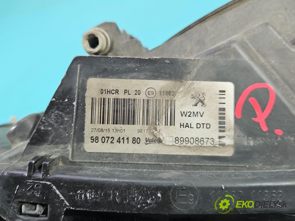 Peugeot 508 I 2010-2018 2.0 hdi 150 HP manual 110 kW 1997 cm3 4- Reflektor: pravý 9807241180 (Svetlo predné pravé)