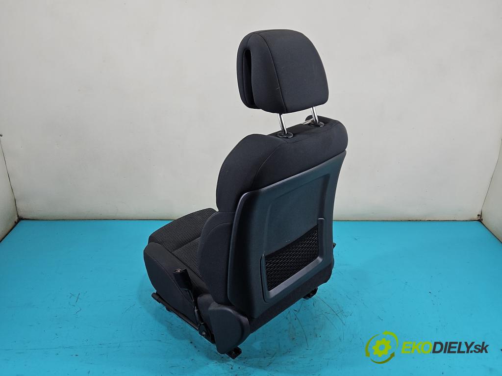 Peugeot 508 I 2010-2018 2.0 hdi 150 HP manual 110 kW 1997 cm3 4- Sedačka pravý  (Sedadlo)