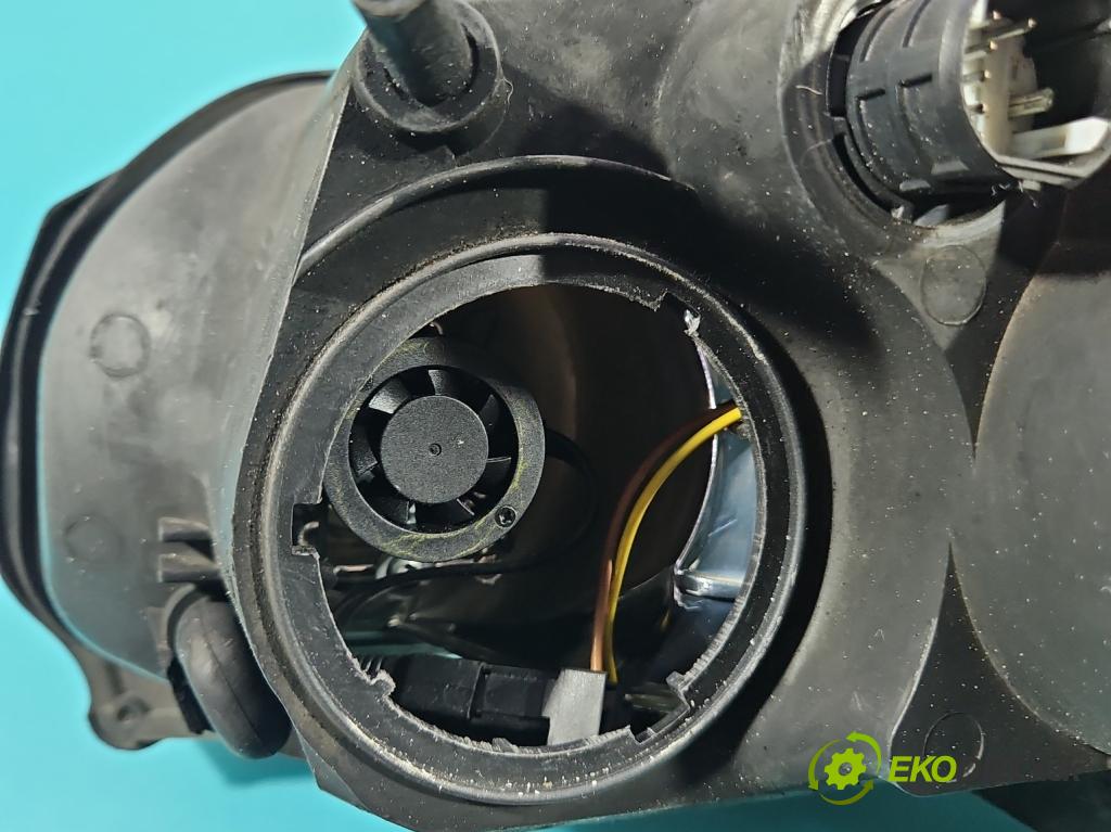 Alfa romeo 159 2.4 jtd 200 hp manual 147 kW 2387 cm3 5- světlo pravý 60682088 (Pravé přední světlo)