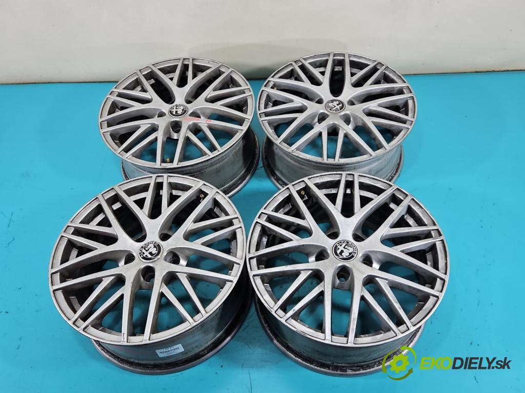 Alfa romeo 159 2.4 jtd 200 HP manual 147 kW 2387 cm3 5- Felga hliník: 17" komplet