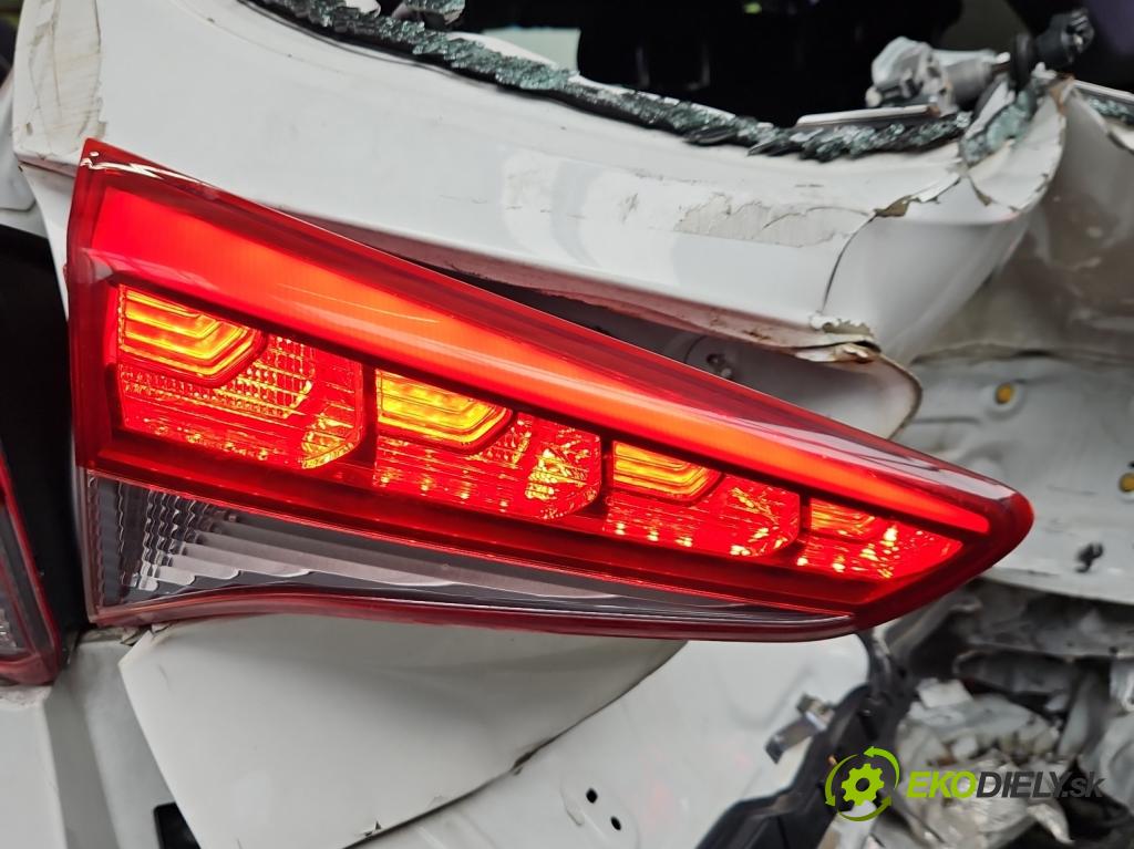 Hyundai Tucson III 2015-2020 2.0 crdi 136hp automatic 100 kW 1999 cm3 5- světlo zadní levé 92403-D3100 (Klika dveří ostatní)