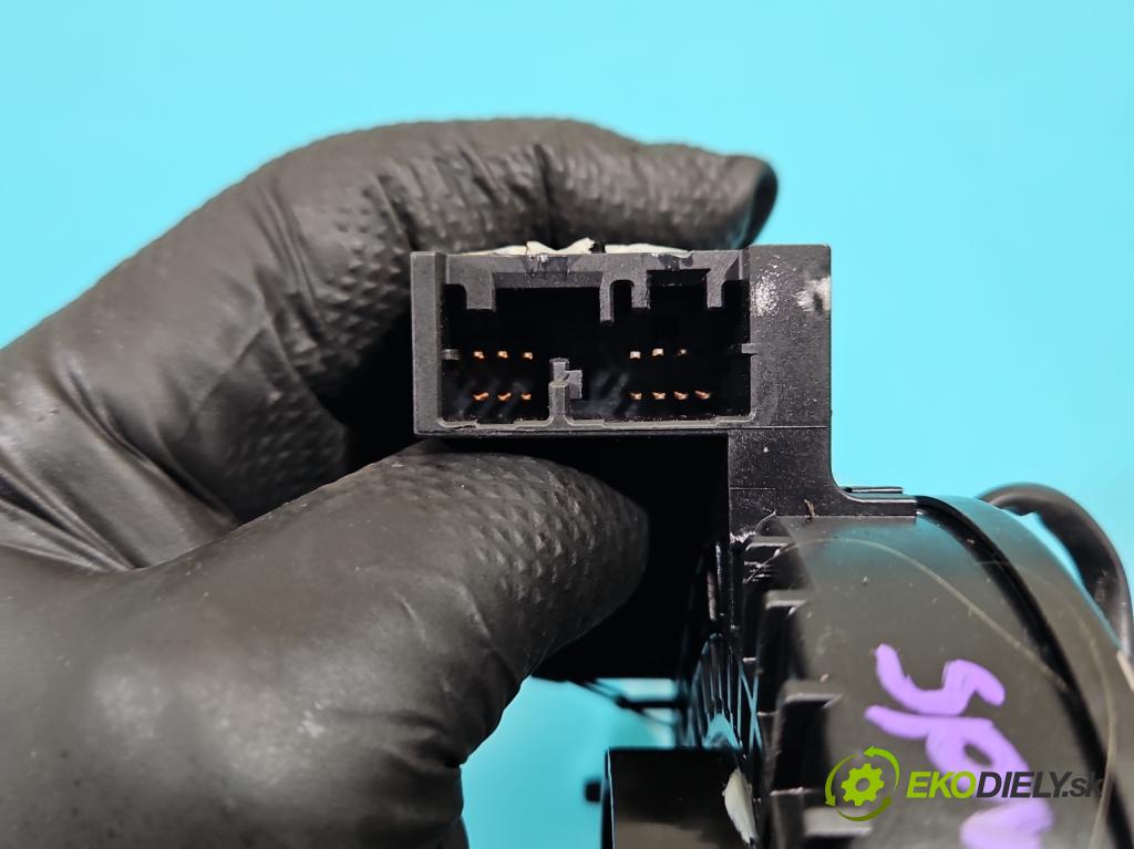 Renault Koleos I 2008-2016 2.0 dci 150 HP manual 110 kW 1995 cm3 5- Páska: airbag  (Airbag)