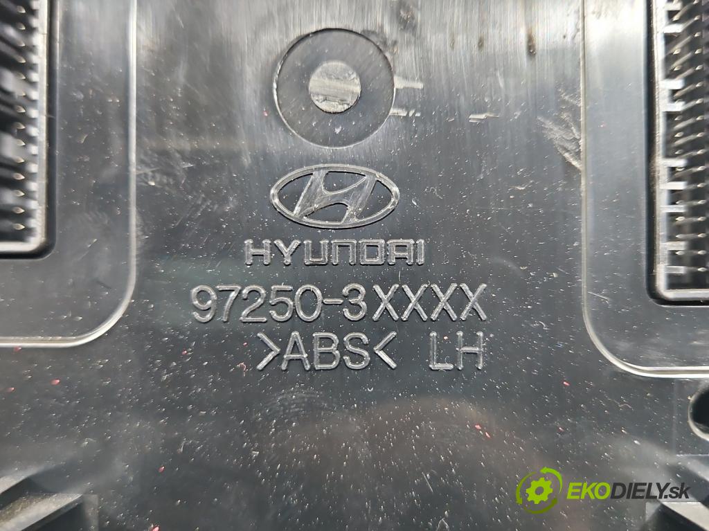 Hyundai Elantra V 2010-2016 1.6 GDI 132  HP manual 97 kW 1591 cm3 4- panel kúrenia 97250-3XFG0GU