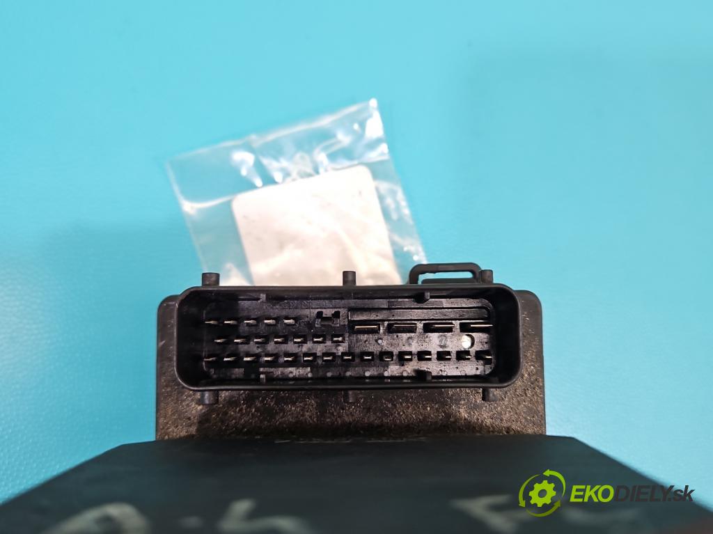 Audi A4 B5 1994-2001 2.5 tdi 150 HP manual 110 kW 2496 cm3 4- čerpadlo abs 0273004573 (Pumpa ABS)