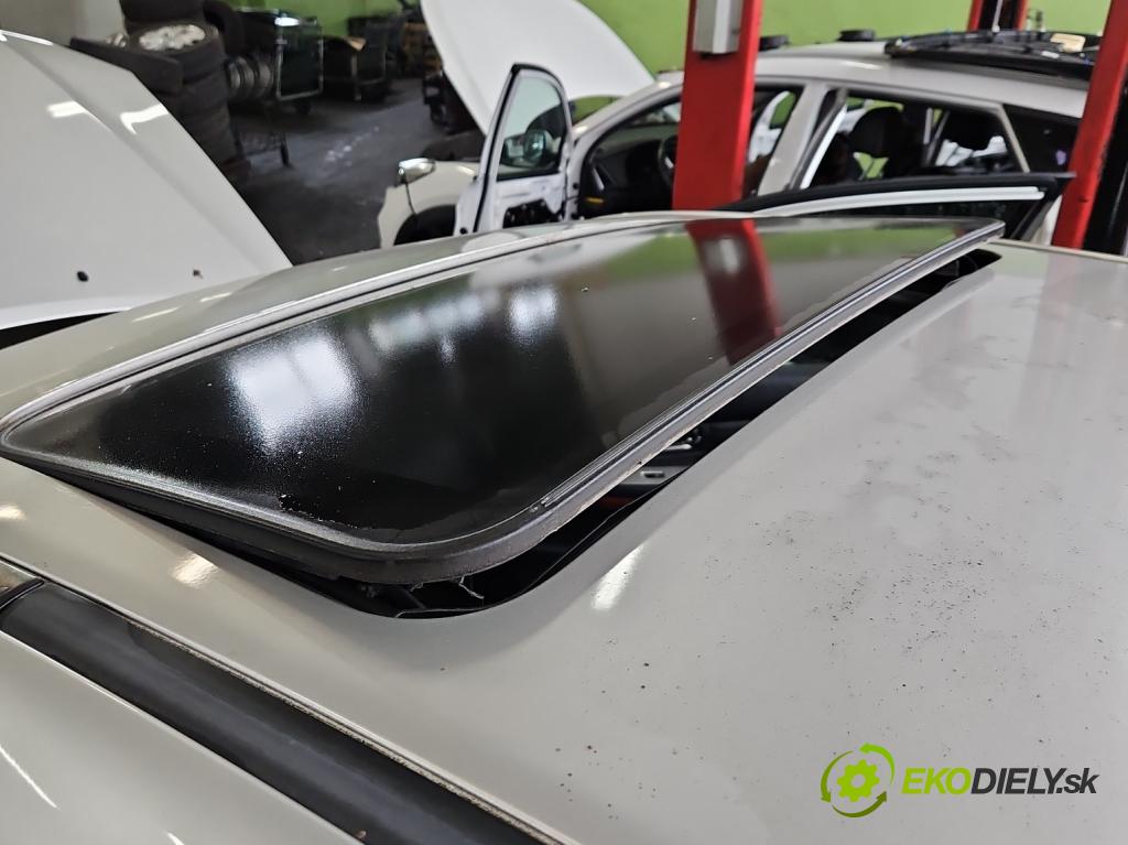 Lexus RX II 2003-2008 3.5 V6 automatic 203 kW 3456 cm3 5- Střešní okno:  (Sklo karoserie)