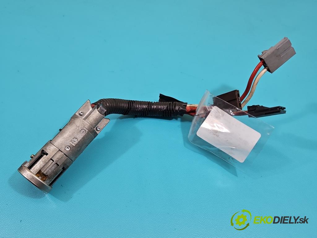 Citroen Evasion 2.0 8V 121KM manual 89 kW 1998 cm3 5- Spínačka  (Spínacia skrinka)