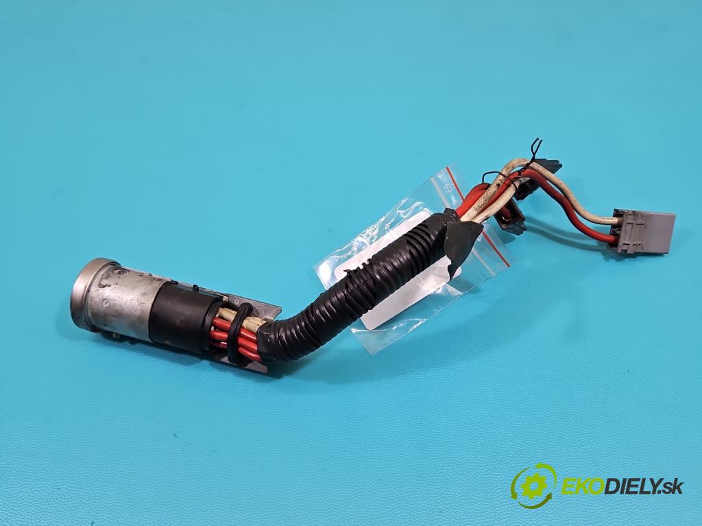 Citroen Evasion 2.0 8V 121KM manual 89 kW 1998 cm3 5- Spínačka  (Spínacia skrinka)