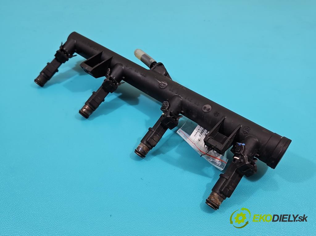 Peugeot 307 2.0 16V 136 HP manual 100 kW 1997 cm3 5- vstrek 01F003A (Vstrekovač paliva)