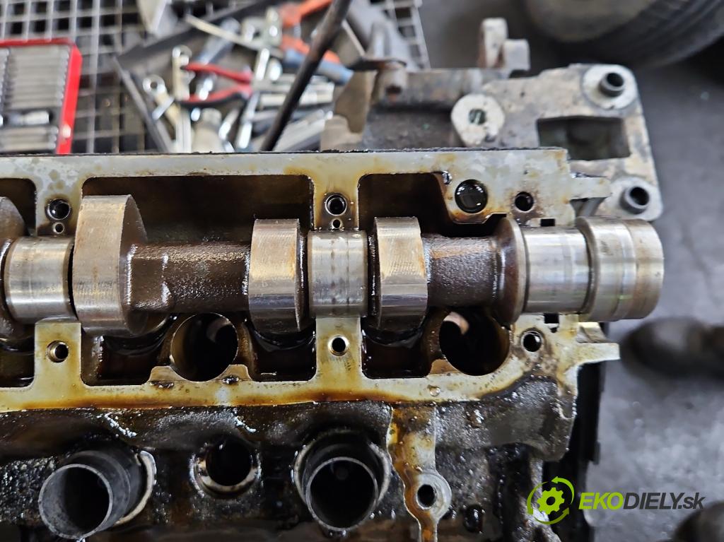 Peugeot 407 2.0 16V 140 hp manual 103 kW 1997 cm3 5- hlava motoru 9633680610