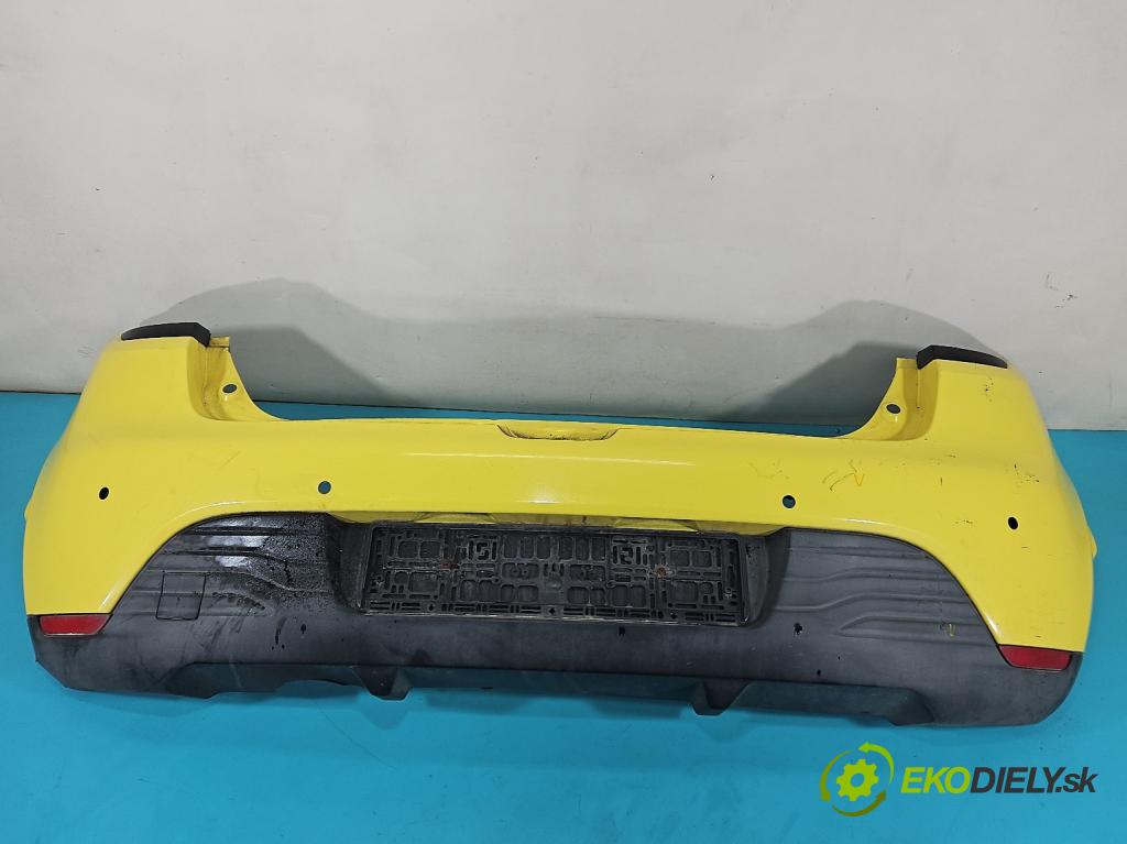 Renault Clio IV 2012-2020 0.9 Tce 90 hp manual 66 kW 898 cm3 5- nárazník zadní  (Klika dveří ostatní)