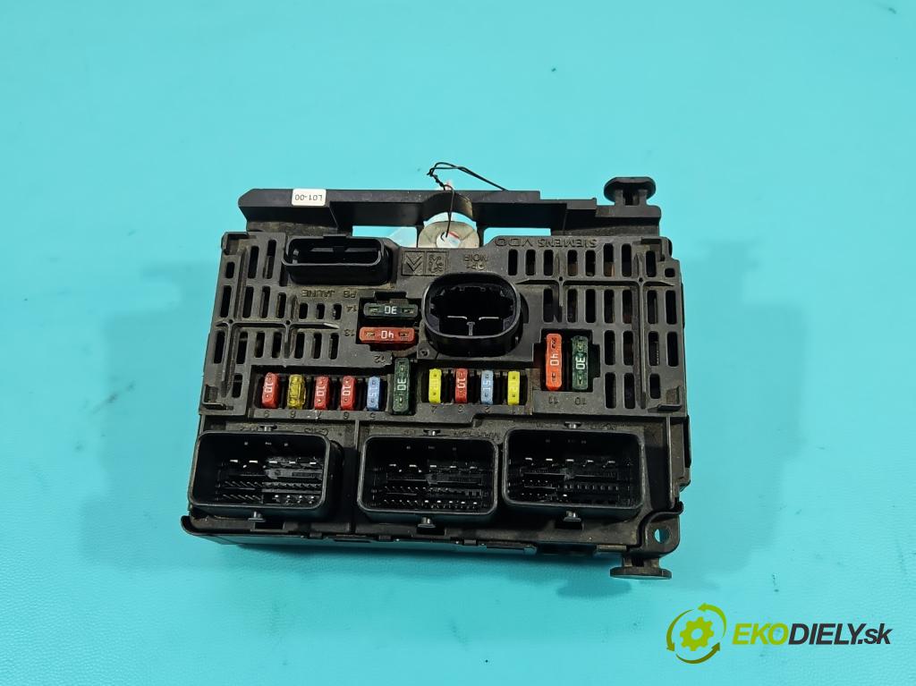 Peugeot 407 2.0 16V 140 hp manual 103 kW 1997 cm3 5- řídící jednotka 9656086080