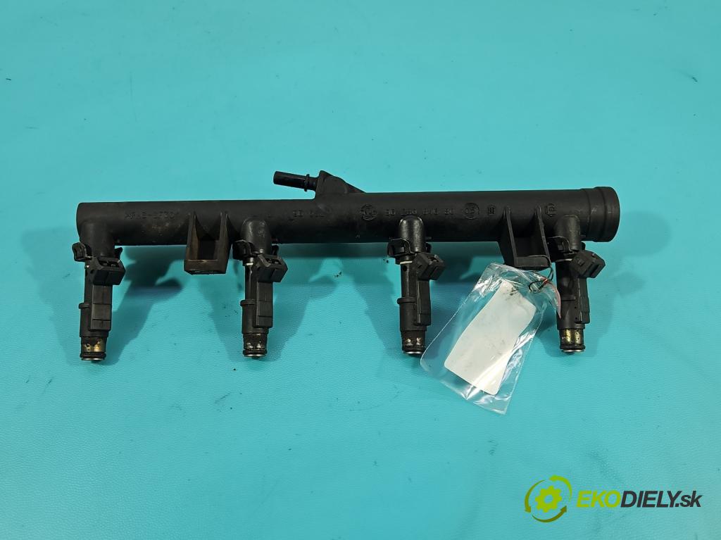 Peugeot 407 2.0 16V 140 HP manual 103 kW 1997 cm3 5- vstrek 01F003A (Vstrekovač paliva)