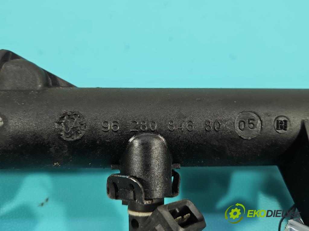 Peugeot 407 2.0 16V 140 HP manual 103 kW 1997 cm3 5- vstrek 01F003A (Vstrekovač paliva)