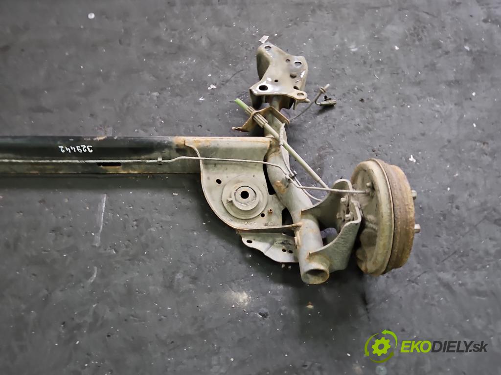 Renault Clio IV 2012-2020 0.9 Tce 90 hp manual 66 kW 898 cm3 5- zadní výztuha  (Zadní výztuha)