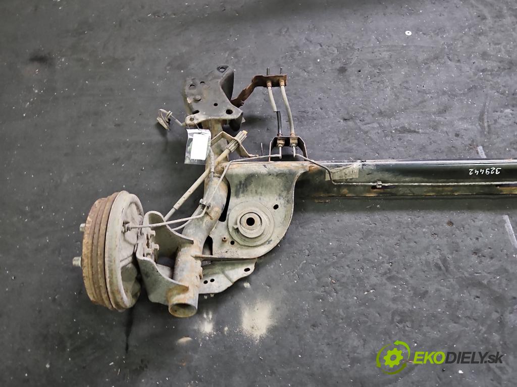 Renault Clio IV 2012-2020 0.9 Tce 90 hp manual 66 kW 898 cm3 5- zadní výztuha  (Zadní výztuha)