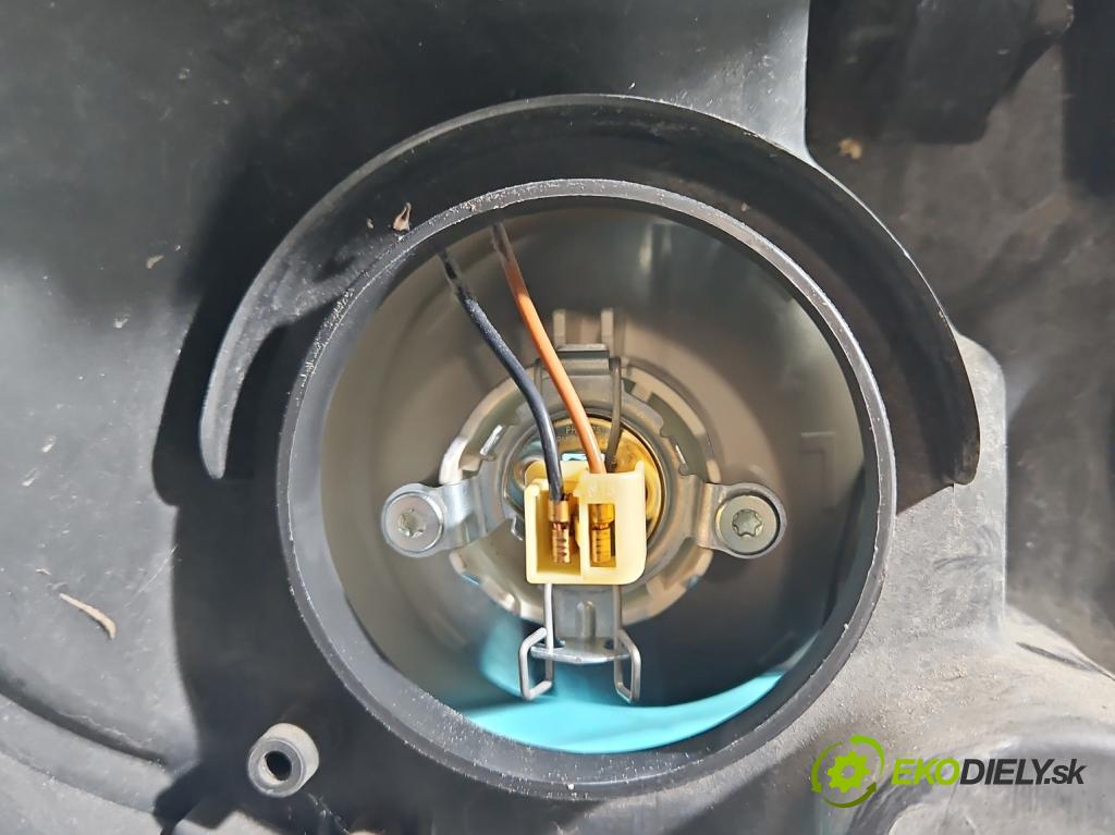 Ford Galaxy Mk2 2006-2015 2.0 tdci 131 HP manual 96 kW 1997 cm3 5- Reflektor: ľavý 6M21-13W030-AF (Kľučka dverí ostatné)