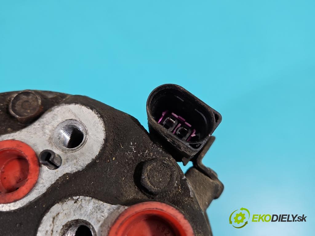 Seat Toledo II 1998-2004 1.8b 125 HP manual 92 kW 1781 cm3 4- Kompresor: klimatizácie 1J0820803K (Kompresor klimatizácie)