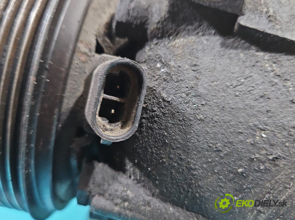 Renault Laguna II 2001-2007 2.0 16V 135 HP manual 99 kW 1998 cm3 5- Kompresor: klimatizácie  (Kompresor klimatizácie)