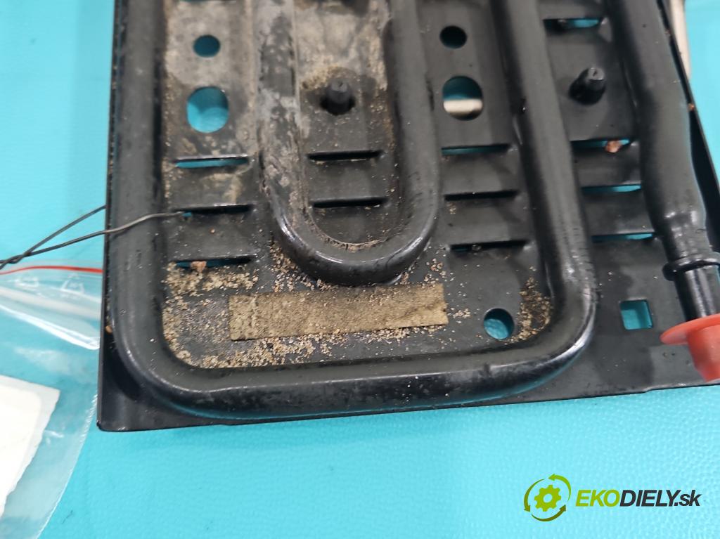 Peugeot 508 I 2010-2018 2.0 hdi 150 HP manual 110 kW 1997 cm3 4- chladič palivo