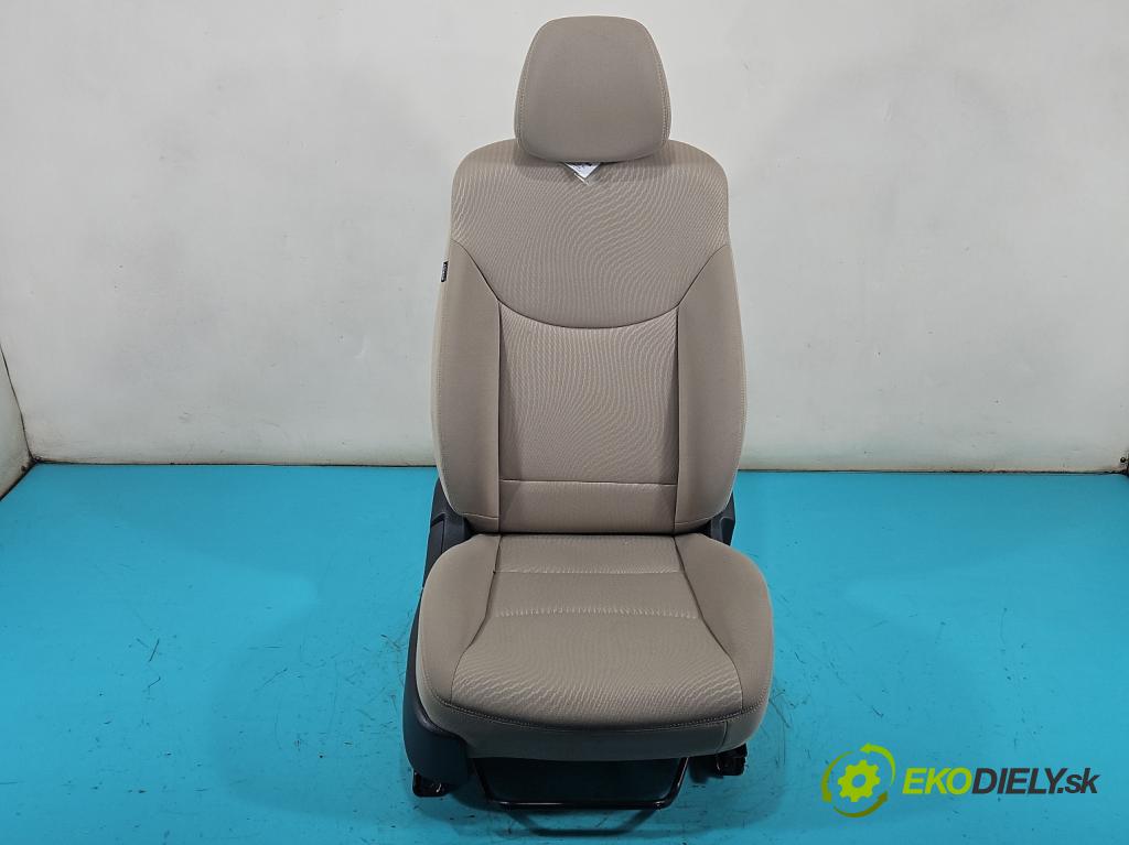 Hyundai Elantra V 2010-2016 1.6 GDI 132  HP manual 97 kW 1591 cm3 4- Sedačka pravý  (Sedadlo)