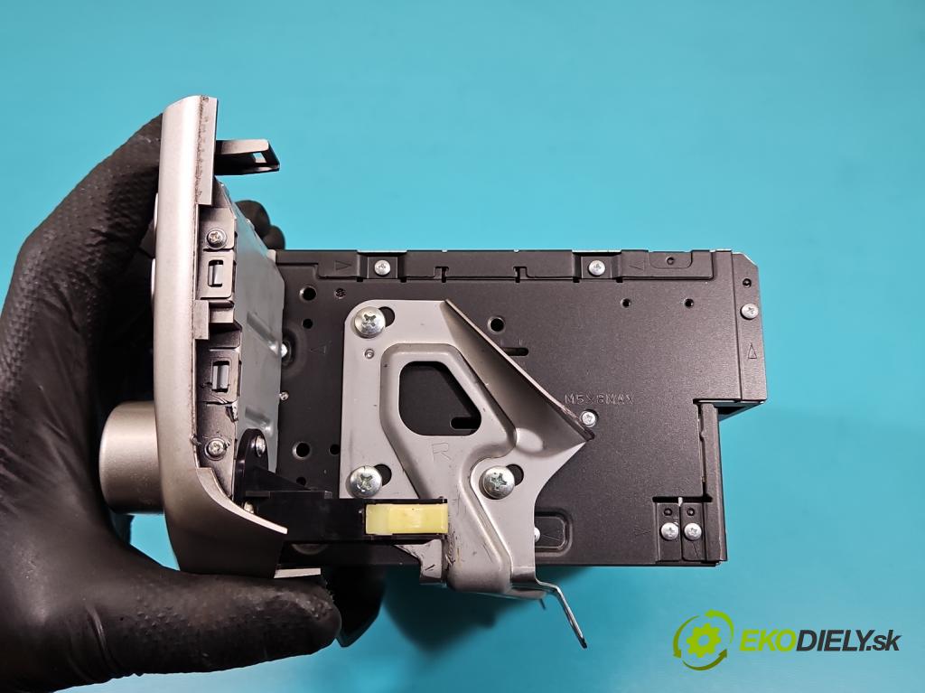 Lexus RX II 2003-2008 3.5 V6 automatic 203 kW 3456 cm3 5- Radio originál 86120-48A60-2