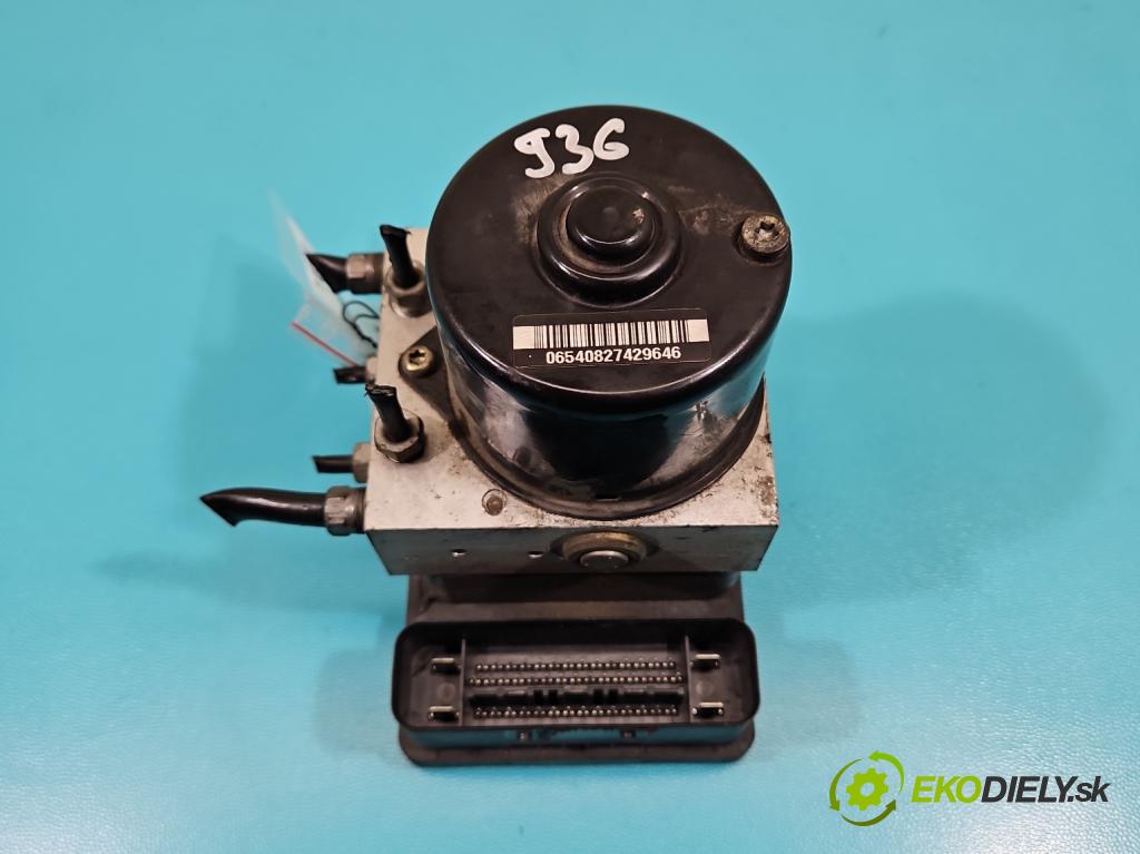 Volvo V50 2.4 140 HP automatic 103 kW 2435 cm3 5- čerpadlo abs 30736588 (Pumpa ABS)