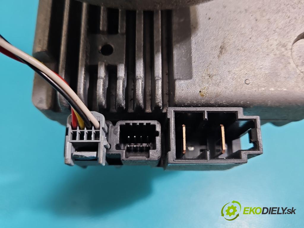 Renault Clio IV 2012-2020 0.9 Tce 90 HP manual 66 kW 898 cm3 5- čerpadlo posilovač 4881016771R (Servočerpadlo)