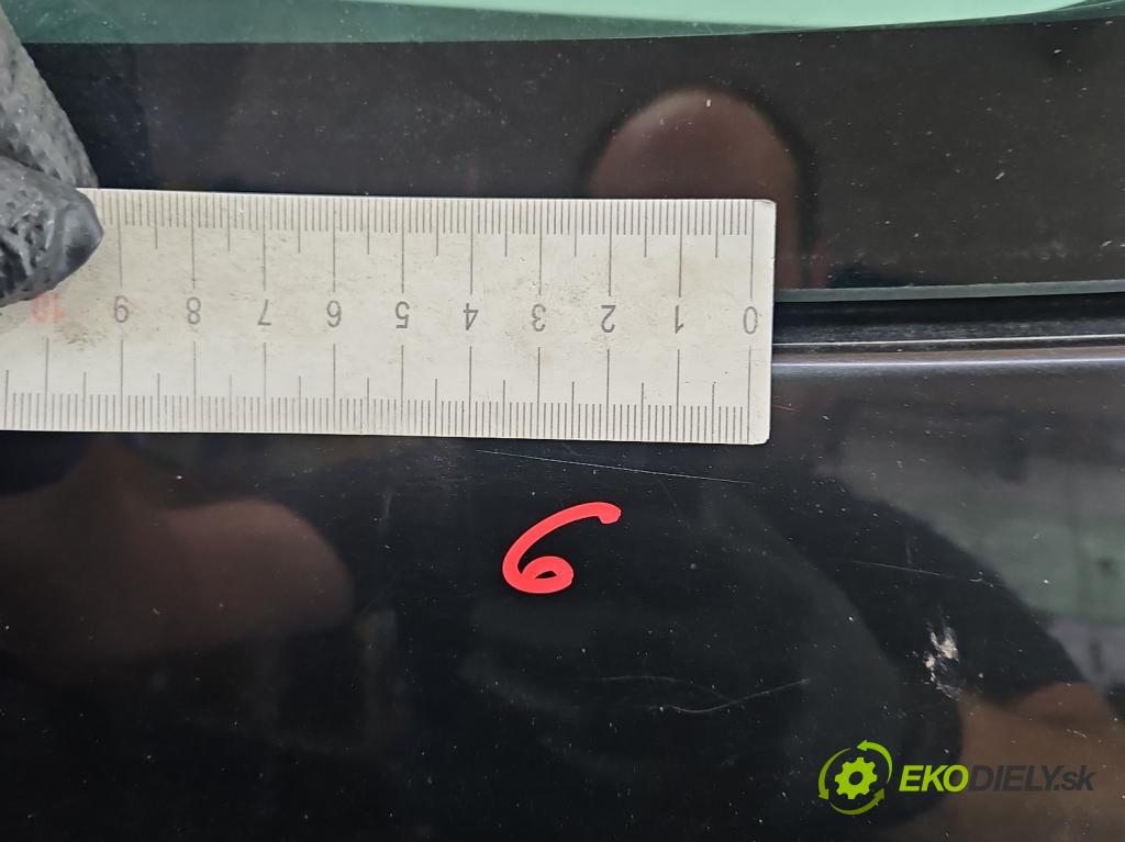 Peugeot 407 2.0 hdi 136hp manual 100 kW 1997 cm3 5- zadní kufrové dveře  (Zadní kapota (kufr))