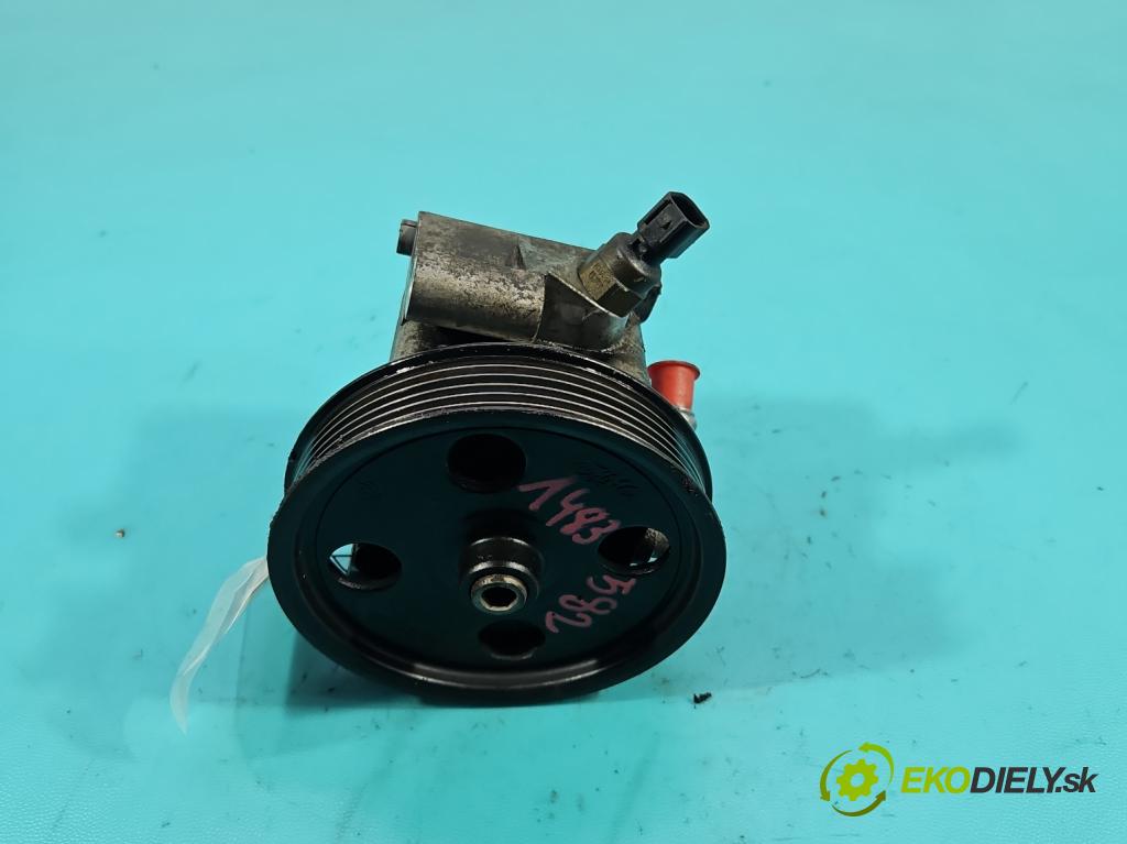 Ford Focus Mk2 2004-2011 1.6 16V 101 hp manual 74 kW 1596 cm3 5- čerpadlo posilovač 4M51-3A696-AE (Servočerpadlo)
