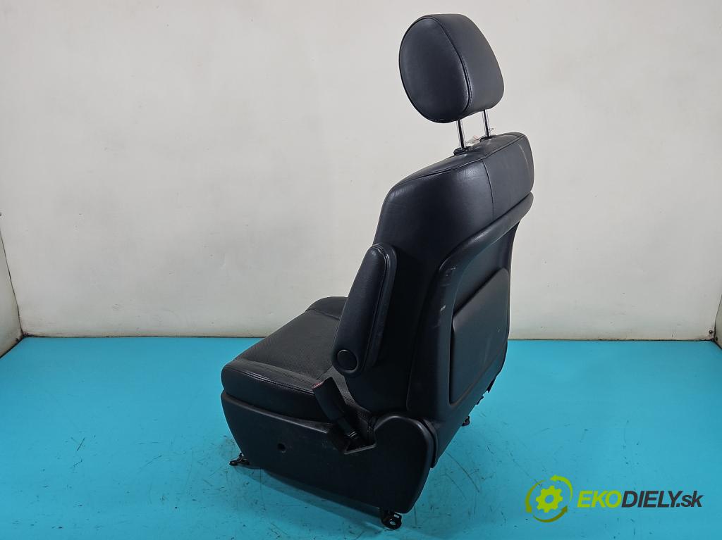 Lexus RX II 2003-2008 3.5 V6 automatic 203 kW 3456 cm3 5- Sedačka pravý  (Sedadlo)