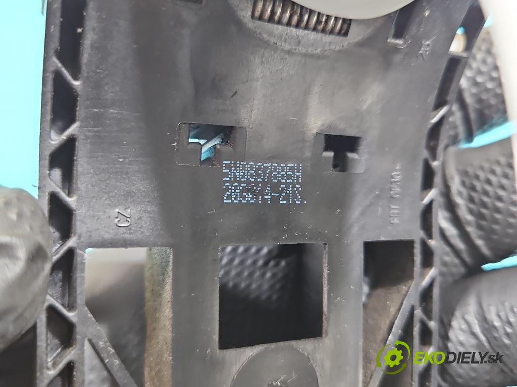 Vw Golf VII 2012-2020 1.4 TSI 150 HP automatic 110 kW 1395 cm3 5- rukoväť predné ľavé mimo: 5N0837885H (Kľučka dverí vonkajšia predná ľavá)