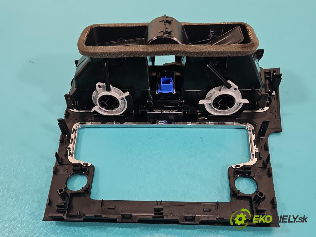 Vw Golf VII 2012-2020 1.4 TSI 150 HP automatic 110 kW 1395 cm3 5- Mřížka: kúrenia stredová 5G1863042 (Mriežka kúrenia (fukár))