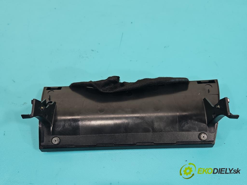 Vw Golf VII 2012-2020 1.4 TSI 150 HP automatic 110 kW 1395 cm3 5- Mřížka: kúrenia stredová 5G1863042 (Mriežka kúrenia (fukár))