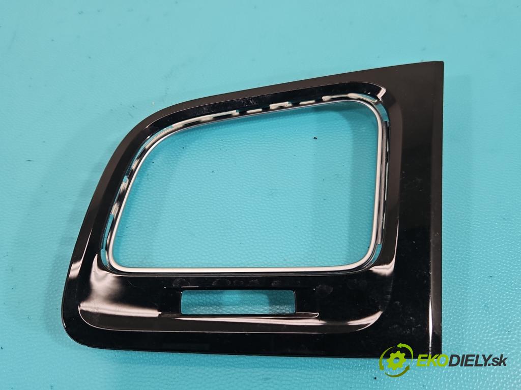 Vw Golf VII 2012-2020 1.4 TSI 150 HP automatic 110 kW 1395 cm3 5- Mřížka: kúrenia stredová 5G1863042 (Mriežka kúrenia (fukár))