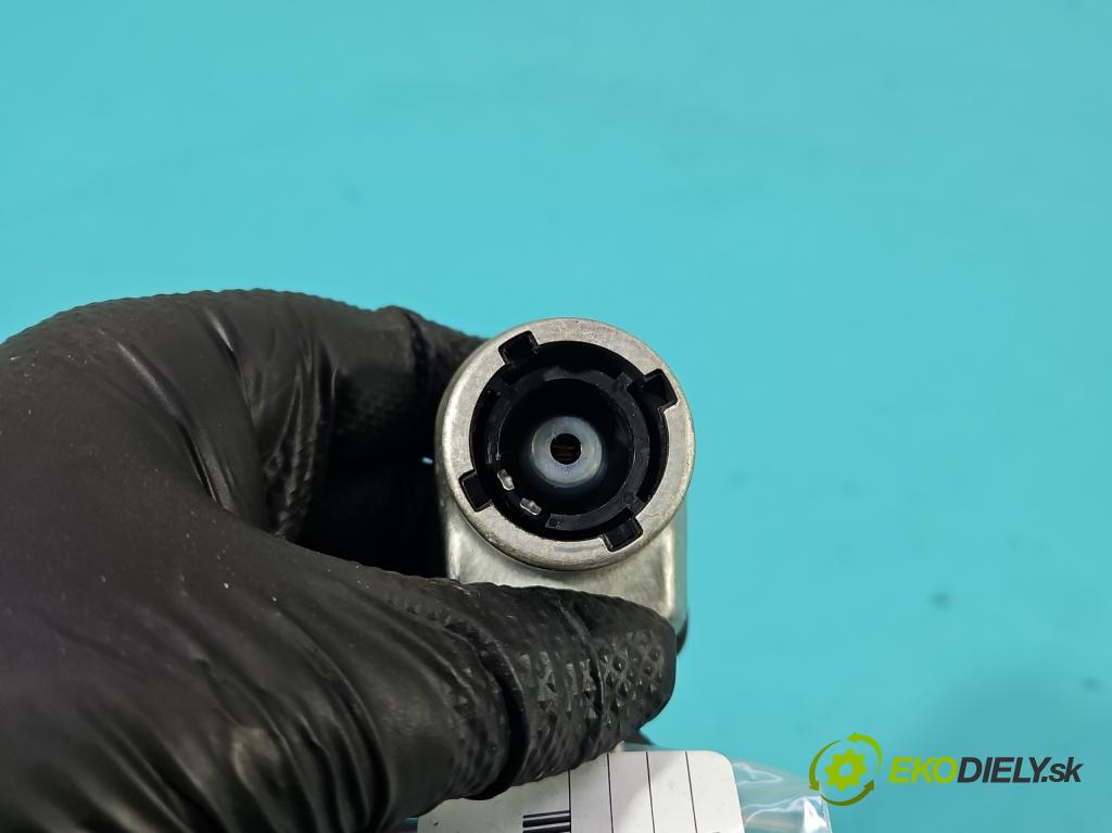 Peugeot 607 2.2 16V 158 hp automatic 116 kW 2230 cm3 4- Vlákno: