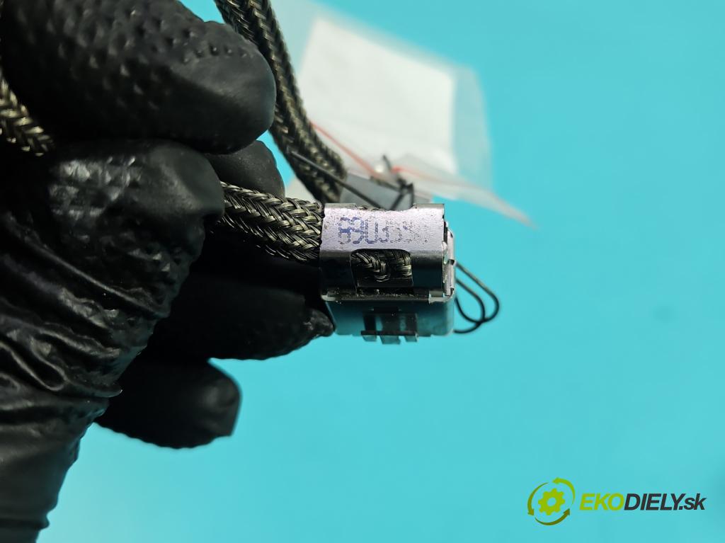 Peugeot 607 2.2 16V 158 hp automatic 116 kW 2230 cm3 4- Vlákno: