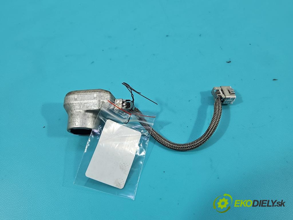 Peugeot 607 2.2 16V 158 hp automatic 116 kW 2230 cm3 4- Vlákno: