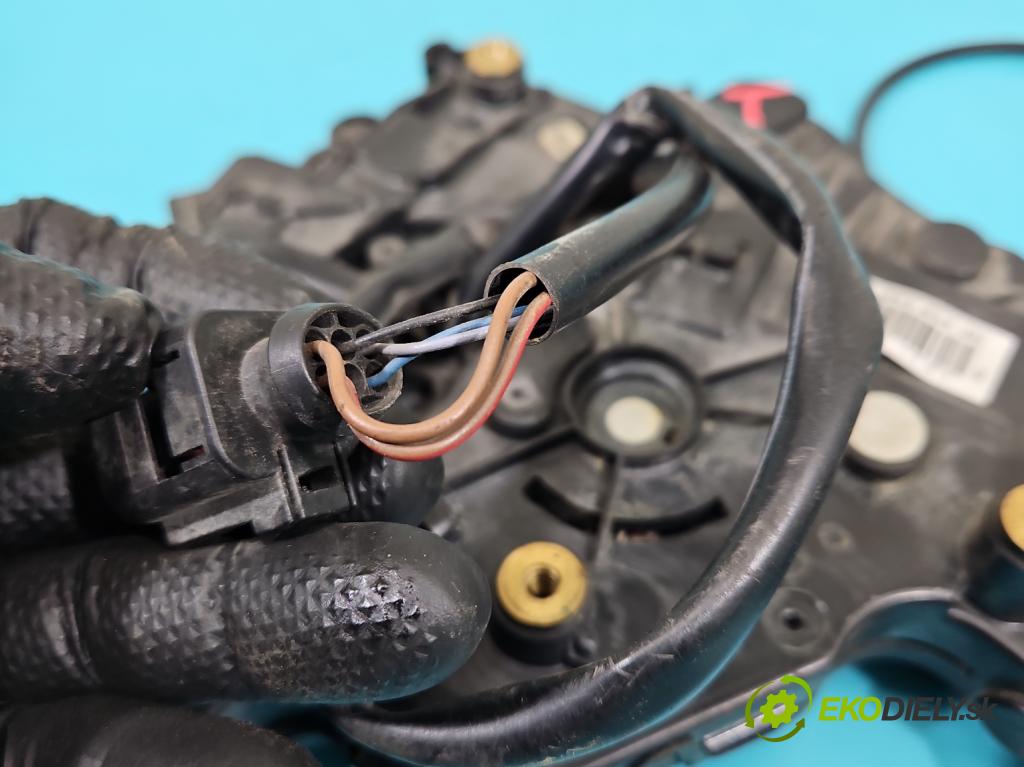 Vw Transporter T5 2003-2015 1.9 tdi BRR: 84KM manual 62 kW 1896 cm3 5- zámok zadné pravý 7H0843654DH