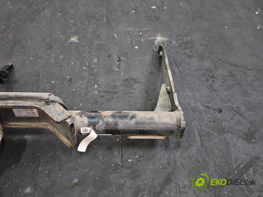 Vw Golf VII 2012-2020 1.4 TSI 150 hp automatic 110 kW 1395 cm3 5- oko tažné  (Tažné zařízení)