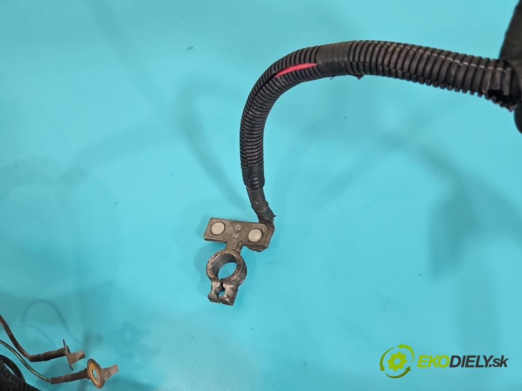 Ford Galaxy Mk2 2006-2015 2.0 tdci 131 hp manual 96 kW 1997 cm3 5- skříňka pojistková 6G9T-14A067-A (Pojistková skříňka)