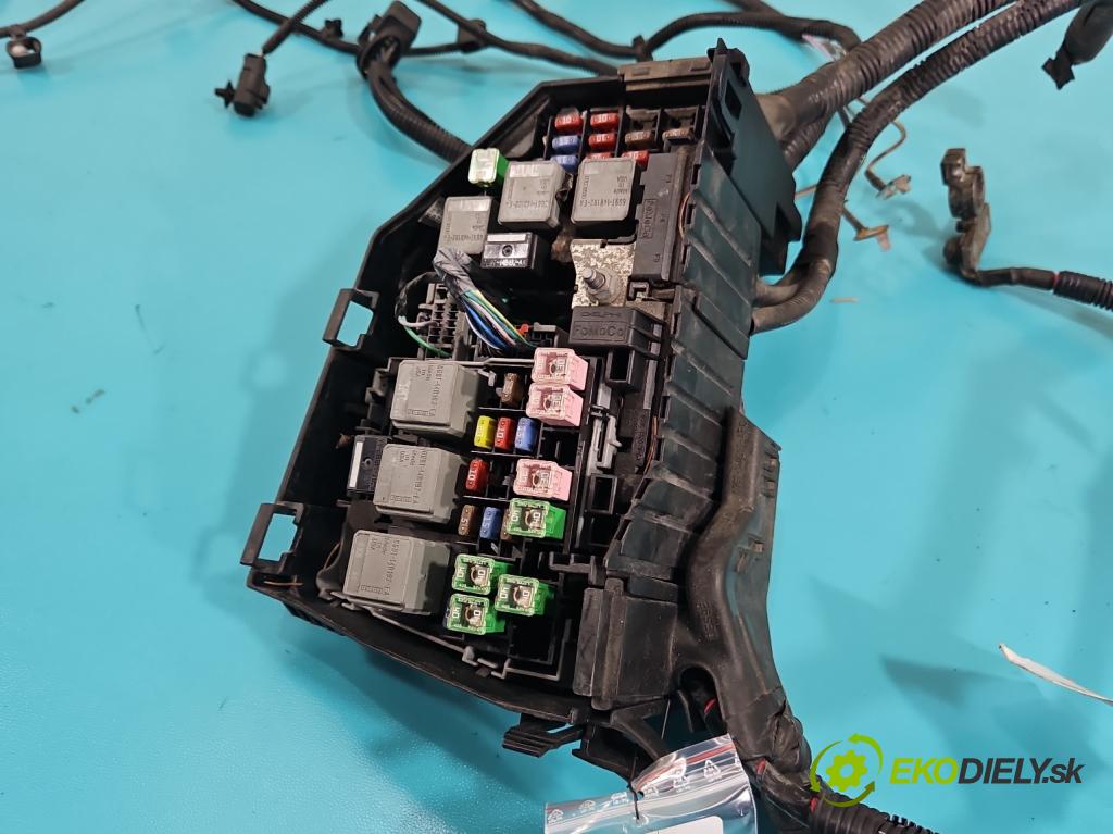 Ford Galaxy Mk2 2006-2015 2.0 tdci 131 hp manual 96 kW 1997 cm3 5- skříňka pojistková 6G9T-14A067-A (Pojistková skříňka)