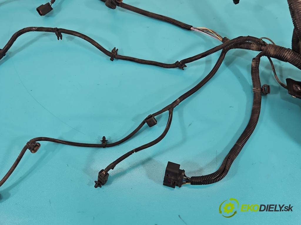 Ford Galaxy Mk2 2006-2015 2.0 tdci 131 hp manual 96 kW 1997 cm3 5- skříňka pojistková 6G9T-14A067-A (Pojistková skříňka)