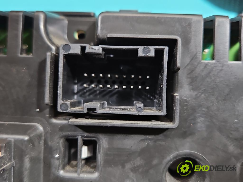 Suzuki Grand Vitara II 2005-2014 2.4 16V 169KM manual 124 kW 2393 cm3 5- prístrojovka/ budíky 34110-79K15 (Prístrojová doska)