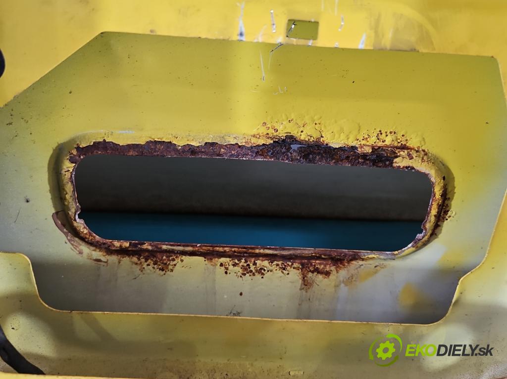 Vw Transporter T5 2003-2015 1.9 tdi 84KM manual 62 kW 1896 cm3 5- zadní kufrové dveře  (Zadní kapota (kufr))