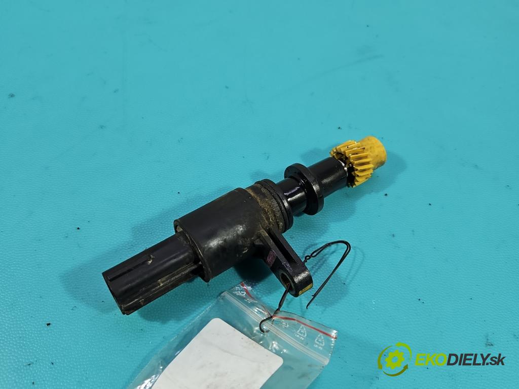 Honda Civic VII 2000-2006 1.4 16V 90 HP manual 66 kW 1396 cm3 3- snímač rýchlosti:  (Snímač)