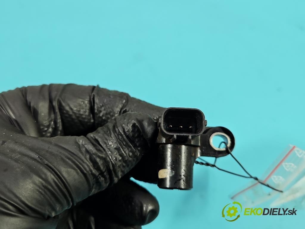 Honda Civic VII 2000-2006 1.4 16V 90 hp manual 66 kW 1396 cm3 3- snímač pozice: hřídele vačkový J5T23991 (Snímač polohy klikového hřídele)