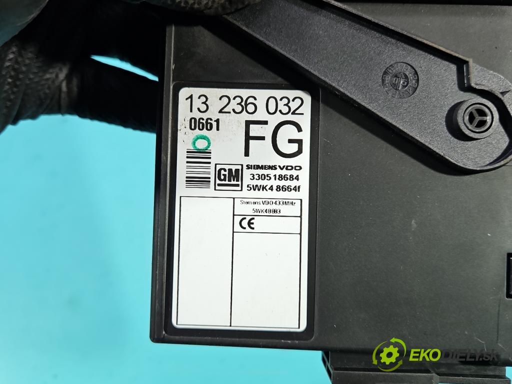 Opel Corsa C 2000-2006 1.2 16V 80 HP manual 59 kW 1229 cm3 3- riadiaca jednotka motora 0261208253